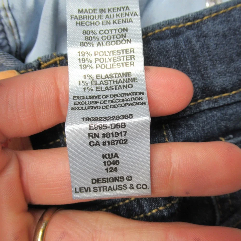 Levis new tags